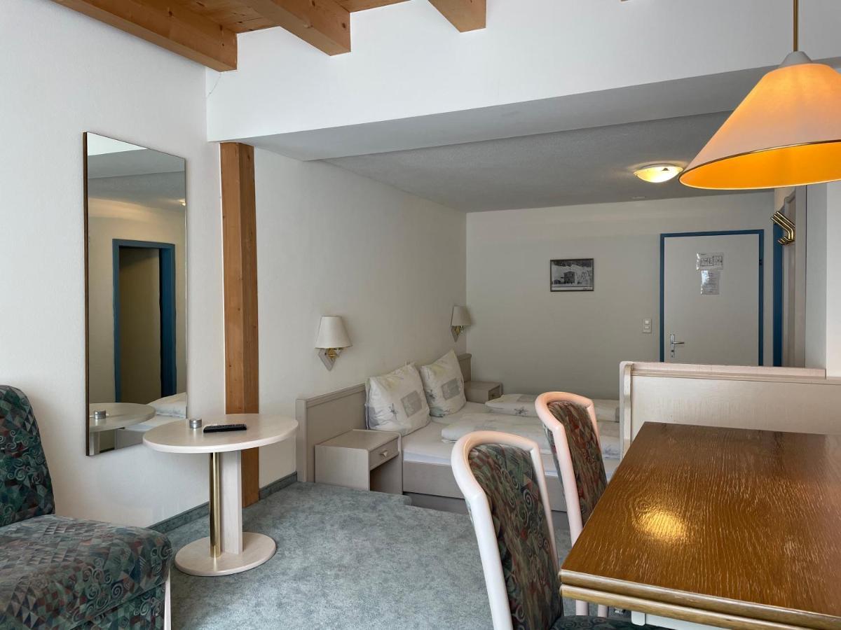 Hotel Landhuus Frauenkirch Esterno foto